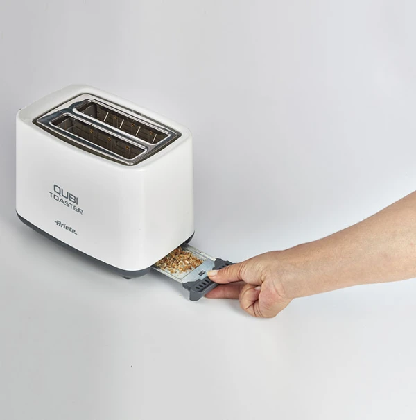 Ariete QUBI, Toster, bela (157), za 2 parčeta, 640-760W