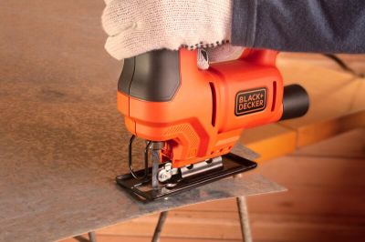 Black + Decker ubodna testera BES603