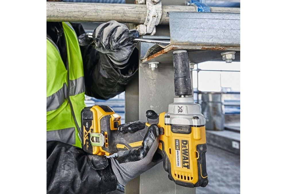 DeWalt Set akumulatorskog alata DCK2077P2T, aku bušilica DCD791 + aku udarni odvrtač DCF894 , 18V 2x5.0Ah