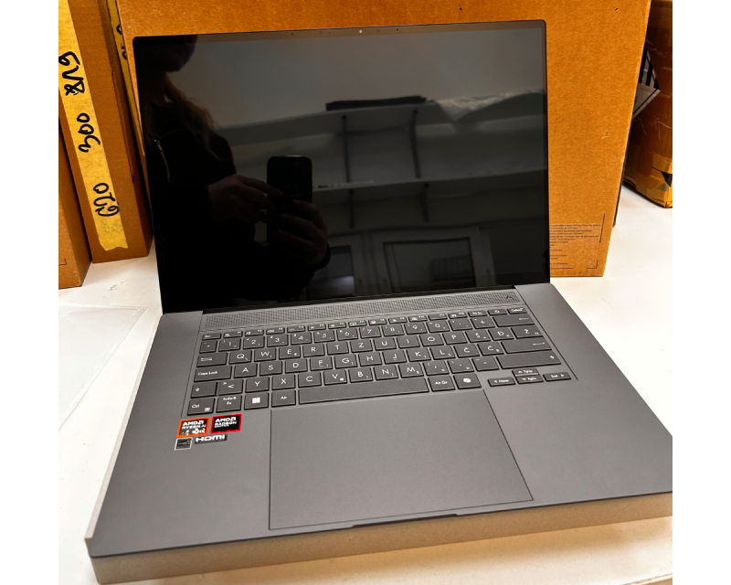 ZenBook S 16 OLED UM5606WA-RJ324X (16 inča 3K OLED, Ryzen AI 9 HX 370, 32GB, SSD 2TB, Win11 Pro) laptop outlet