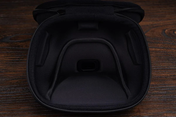 Hard Case za gamepad 8BitDo 175x120x125mm sa otvorom za punjenje Black