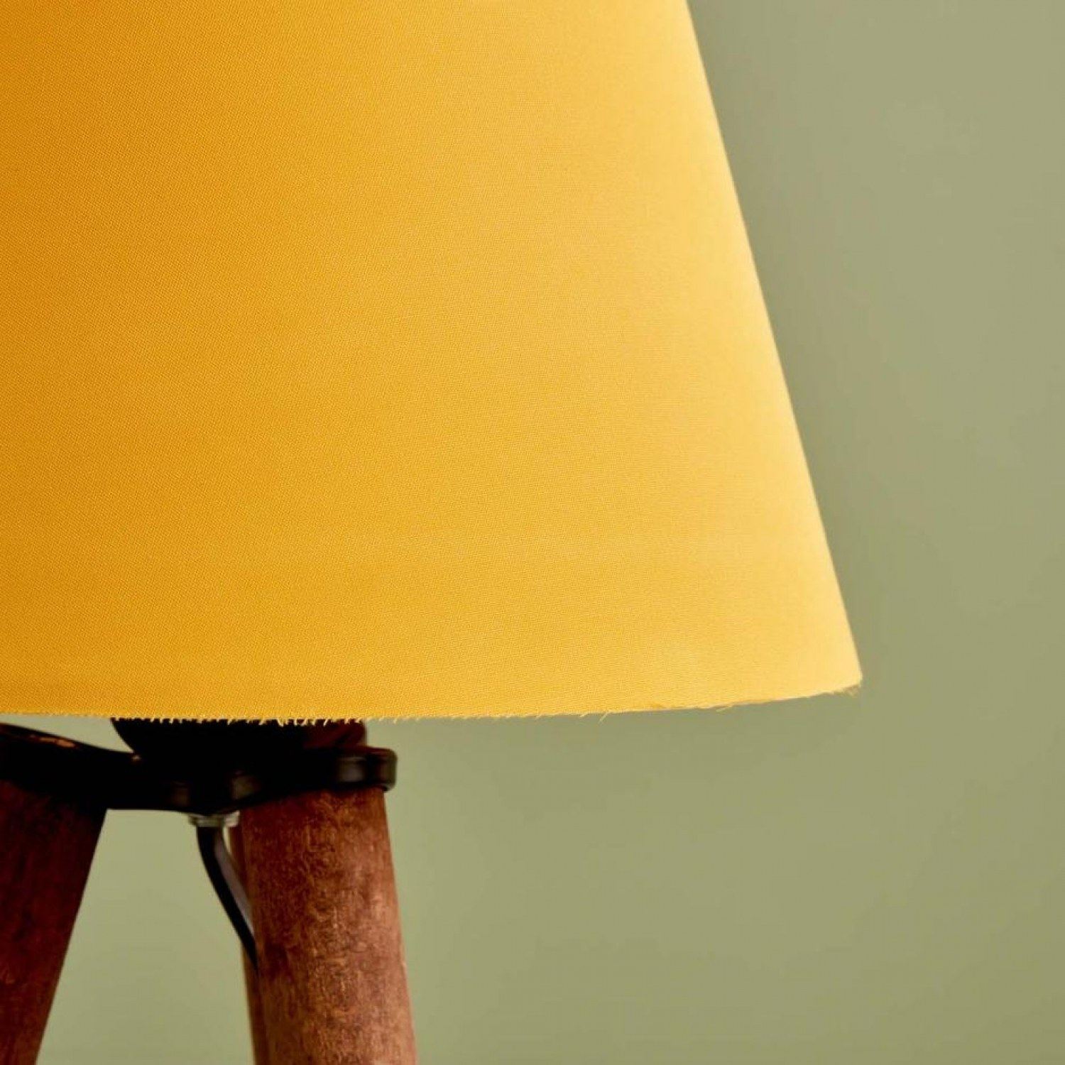 Stona lampa AYD-3423 Žuta