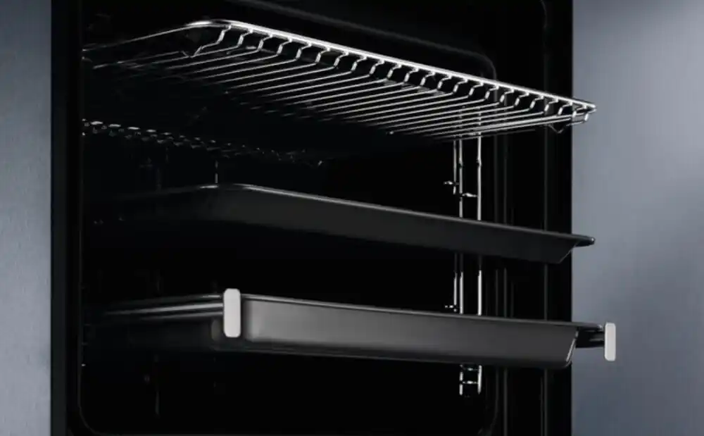Ugradna rerna Electrolux EOF5C50BZ multifunkcionalna/zapremina 65l/ display