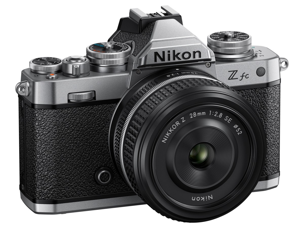 NIKON fotoaparat Zfc silver + 28 f/2.8 SE